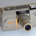 Nikon Lite·Touch Zoom 100W (2003) kompakt