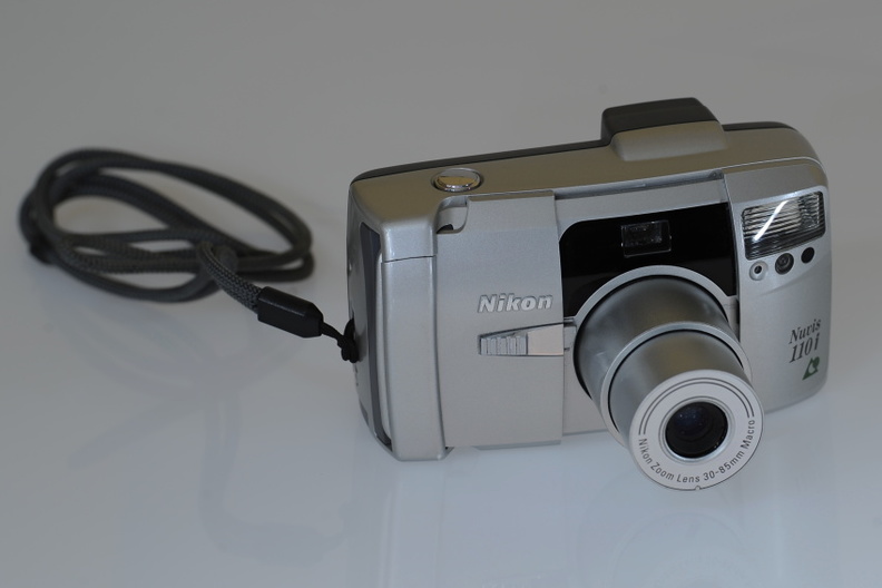 kompakt-Nikon Nuvis 110i(1997)