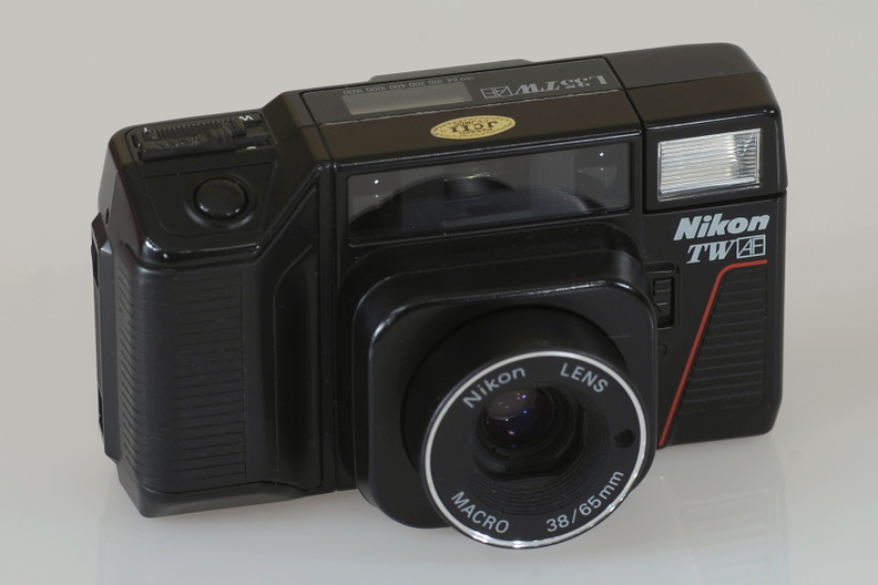 kompakt-Nikon_L35_TW_AF(1986).JPG